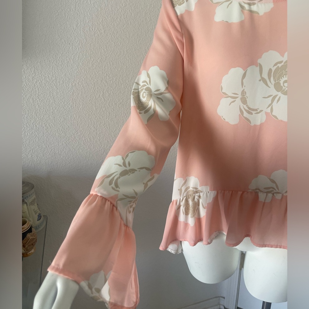 A.N.A. Fushsia Floral Long Bell Sleeves Ruffle Blouse Size M - Picture 4 of 7